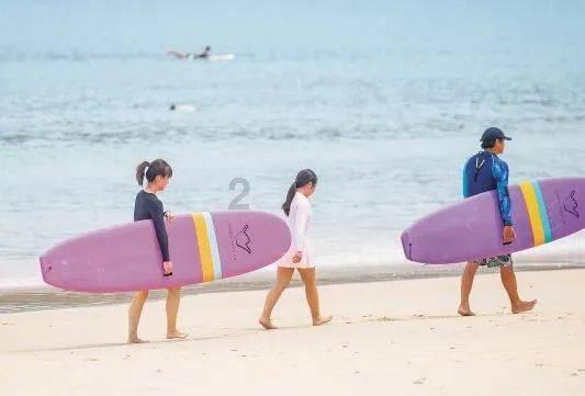 游园会里过新春:玩民俗游戏、看非遗工艺、尝特色美食