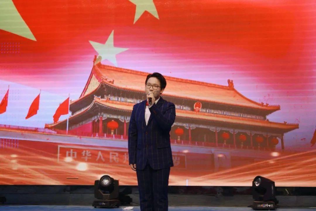 时尚太阳眼镜