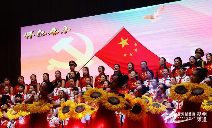 龙软科技(688078.SH)：公司开始研究AI与GIS融合的矿山大模型技术及应用