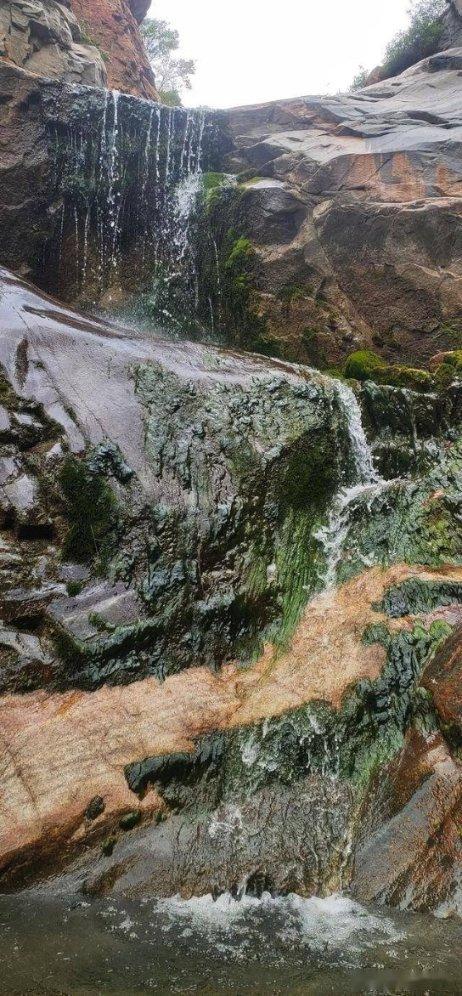 结对共建办实事 安装路灯暖民心