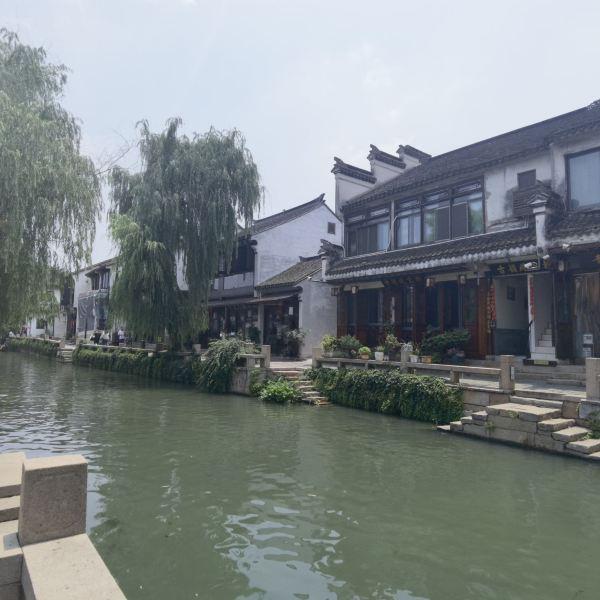 懒惰男孩逃脱